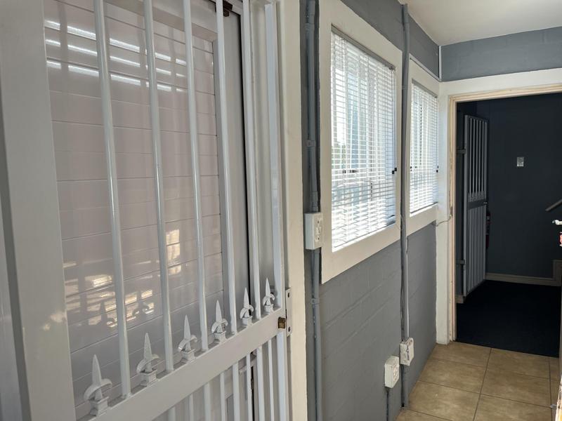 To Let Commercial Property for Rent in Montague Gardens Western Cape